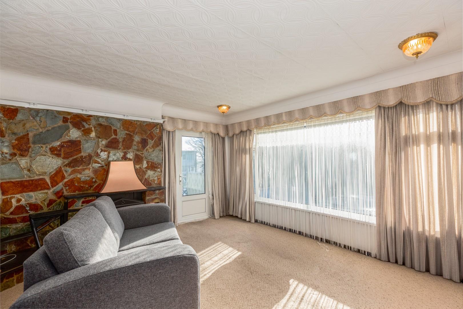 Lilliput Lane, West Cross, Swansea, SA3 5AQ